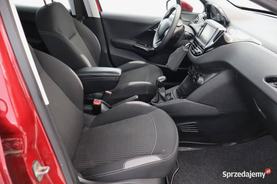 Peugeot 208 12 PureTech radio Zabrze sprzedam