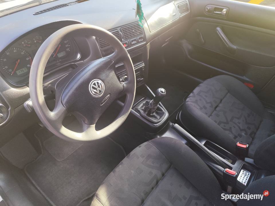 VW GOLF MK4 1999 14 Benz Super stan światła do jazdy dziennej Płock