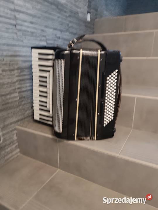 Akordeon victoria 80 basow Dębica