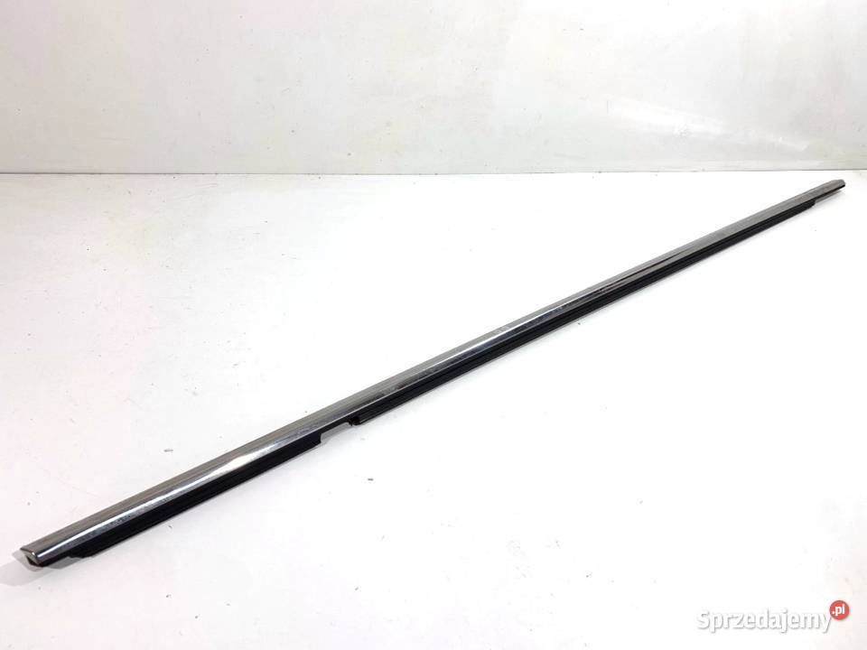 LISTWA ZGARNIAJĄCA PRZÓD PRAWY RENAULT CLIO V