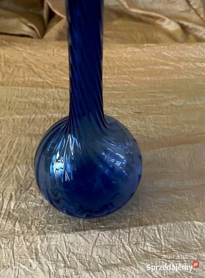 Wazon niebieski Żadnych obić odprysków Porcelana i szkło dolnośląskie Ząbkowice Śląskie