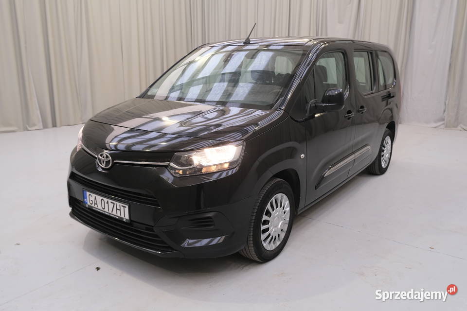 TOYOTA PROACE CITY VERSO 2021 119900 ccm 110 ProAce Warszawa