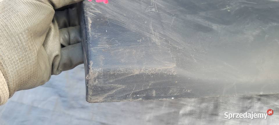 LAND ROVER DISCOVERY V 5 LISTWA DRZWI PRAWY TYŁ Części Ruda Śląska