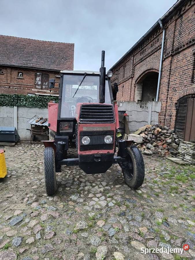 Ursus C385 solidny i niezawodny ciągnik rolniczy Smardzewo