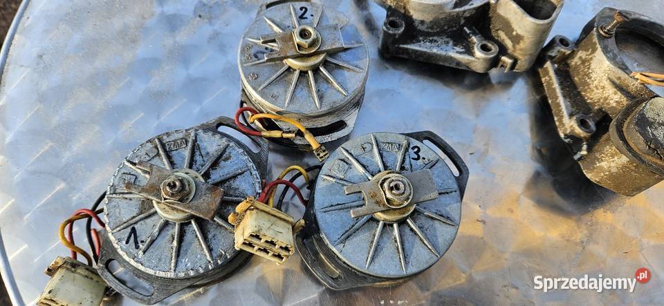 Syrena 105ładny aparat zapłonowy Motoryzacja Barlinek