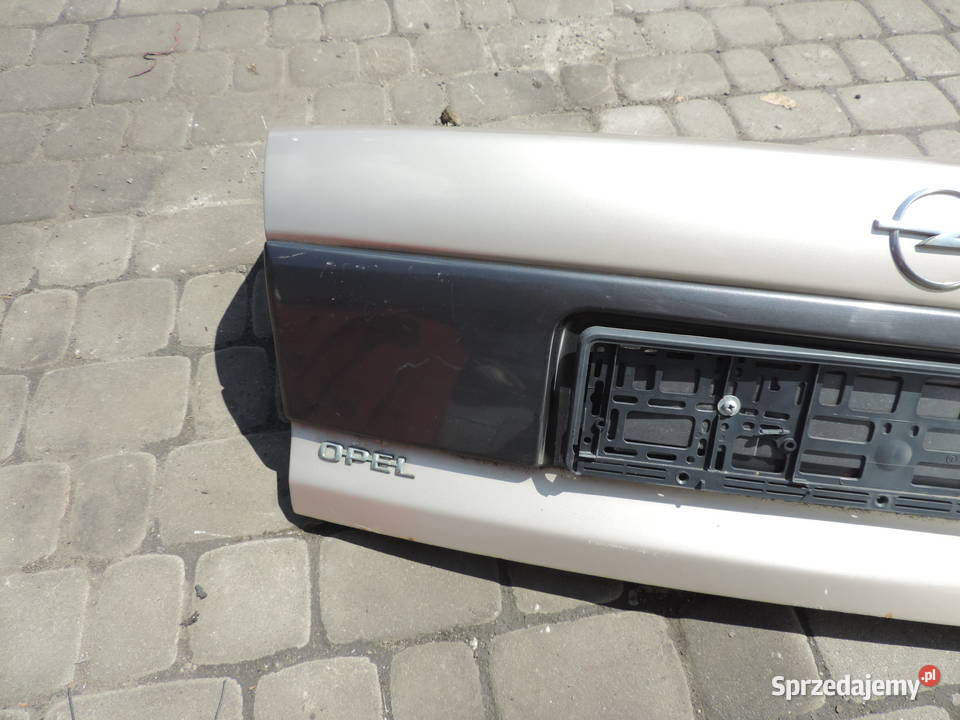 KLAPA BAGAŻNIKA TYŁ OPEL ASTRA F SEDAN Nowy Sącz