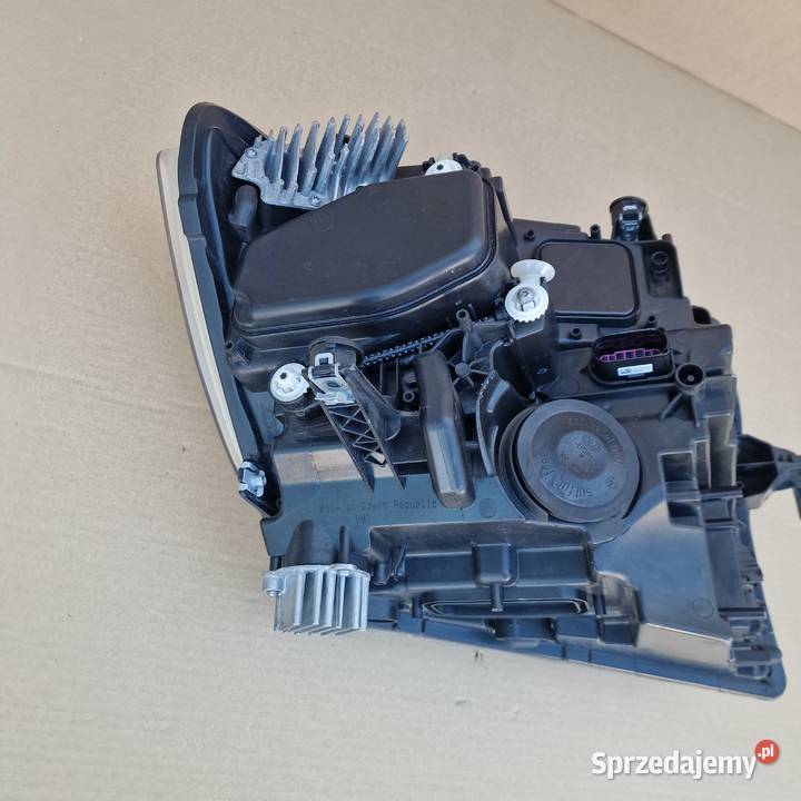 VW CRAFTER 7C REFLEKTOR LAMPA LEWA FULL LED Bieleń