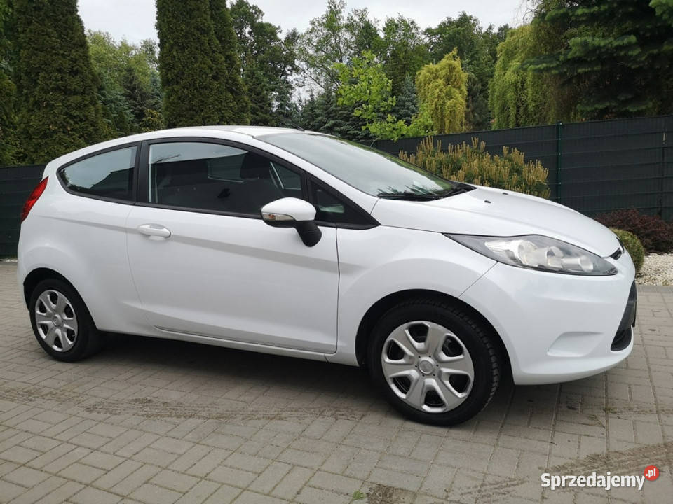 Ford Fiesta 125 16V 60 Klimatyzacja Isofix wspomaganie kierownicy Strzegom