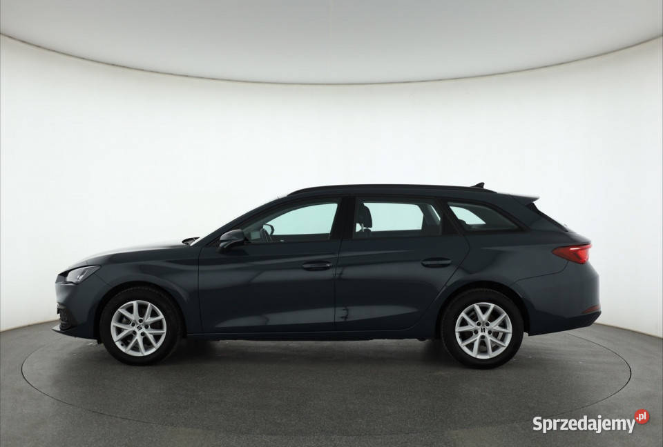 Seat Leon 15 eTSI manualna Leon