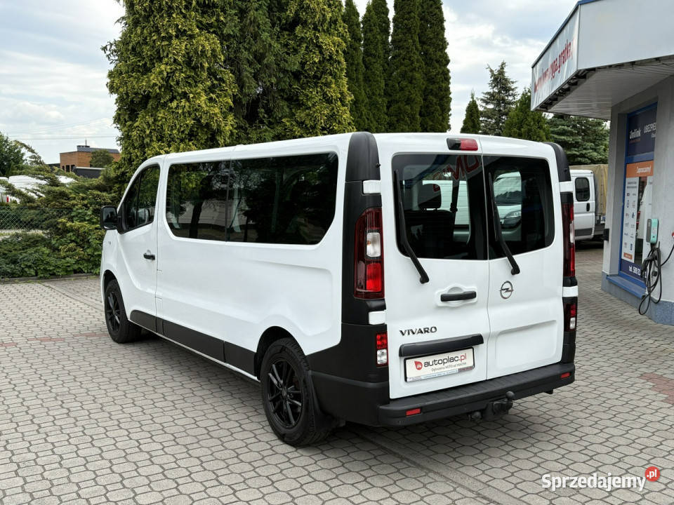 Opel Vivaro Long Tempomat Kamera Gwarancja III przyciemniane szyby Tarnowskie Góry sprzedam