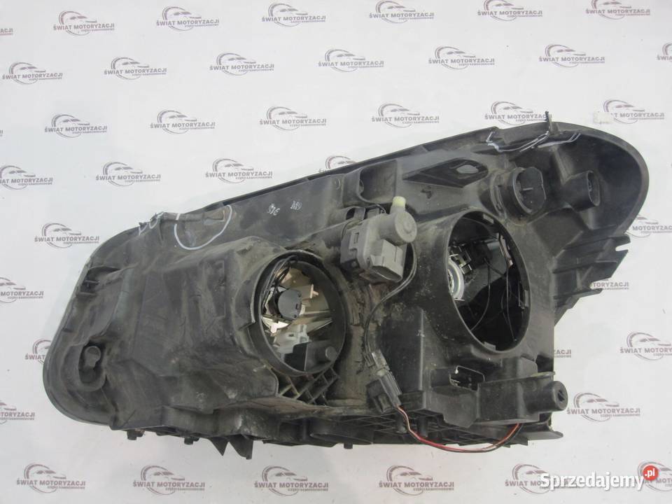 QASHQAI I J10 LIFT 11r lampa prawy przód osobowe