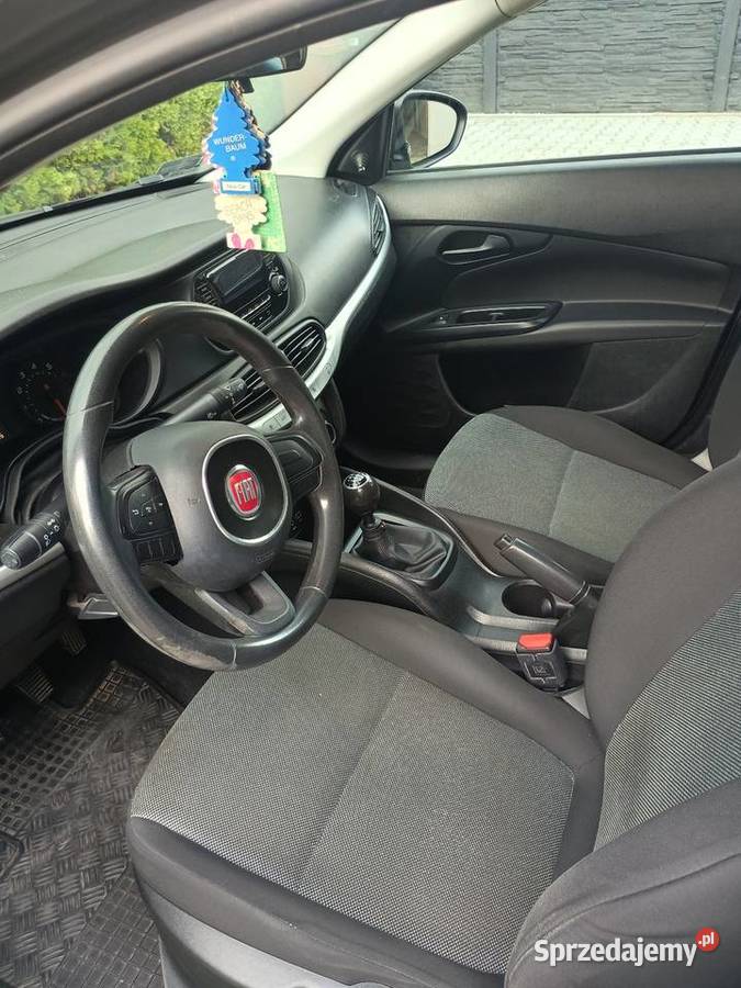 Fiat tipo 2016 sedan pierwszy właściciel śląskie