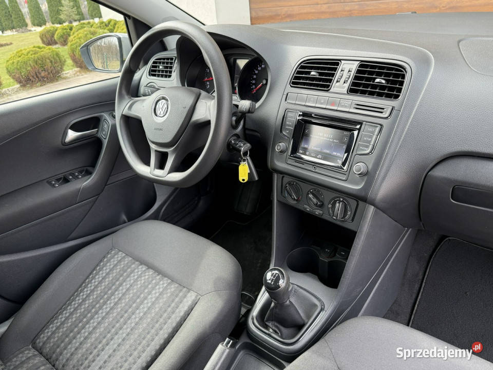 Volkswagen Polo 17r 10 MPI benzyna z Niemiec bluetooth Polo Konradów