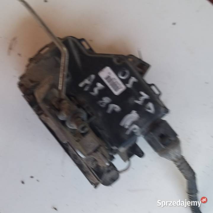 Zamek drzwi przód prawy 4e1837016 Audi Katowice