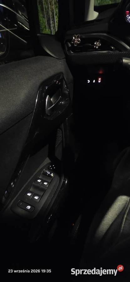 Peugeot 208 16hdi poduszka powietrzna