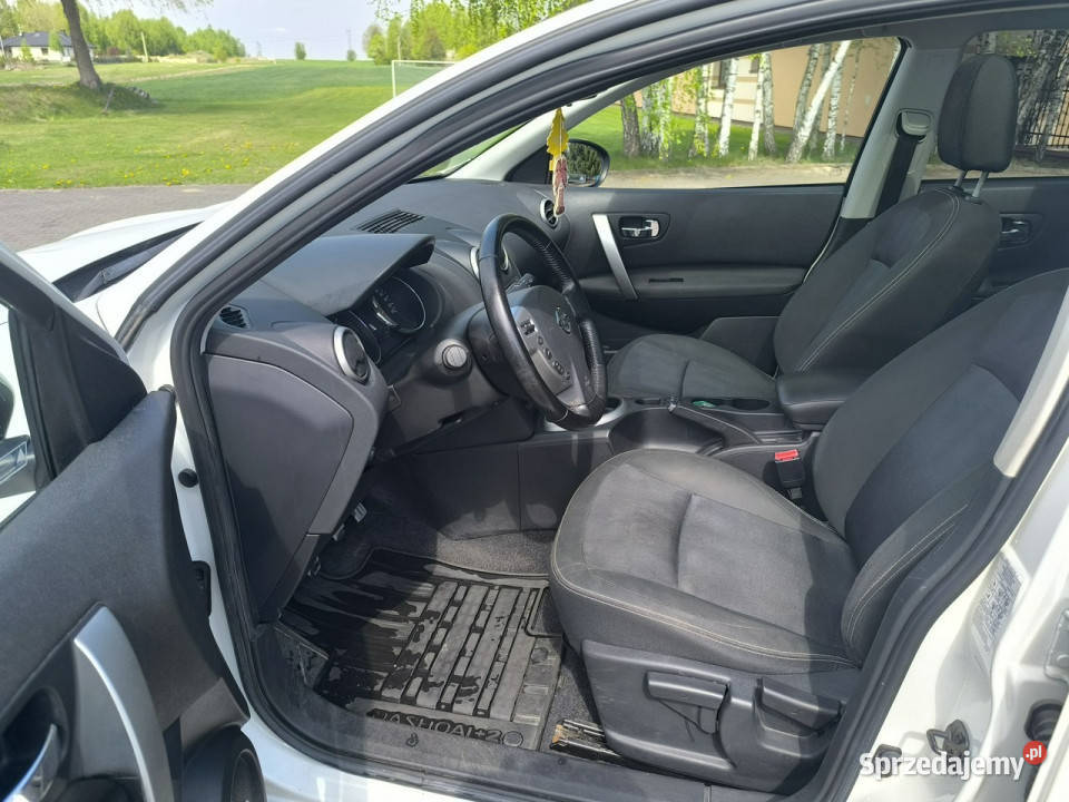 Nissan Qashqai2 Nissan Qashqai2 20 B 141 Wersja Zwoleń