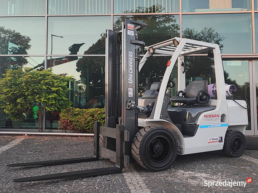 Wózek widłowy Nissan 35t UniCarriers UG1F2A35DU gaz Kęty sprzedam