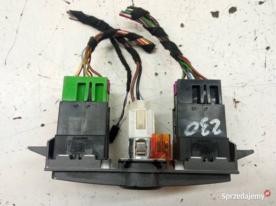 PRZEŁĄCZNIK FOTELA OGRZEWANIA 4F0863351F Audi A6 osobowe