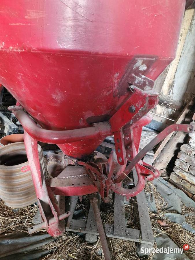Rozsiewacz nawozów lejkowy podkarpackie Kielnarowa