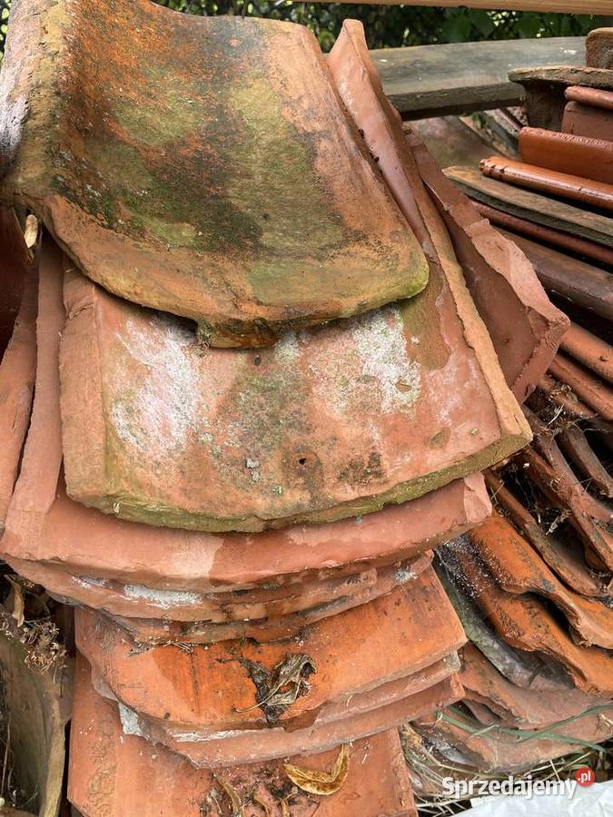 900 ceramicznej dachówki porozbiórkowej Mikołajki