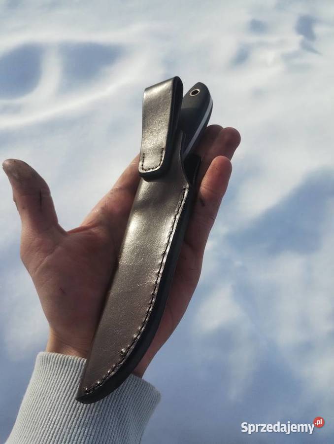 Ręcznie robiony nóż bushcraftowyużytkowy