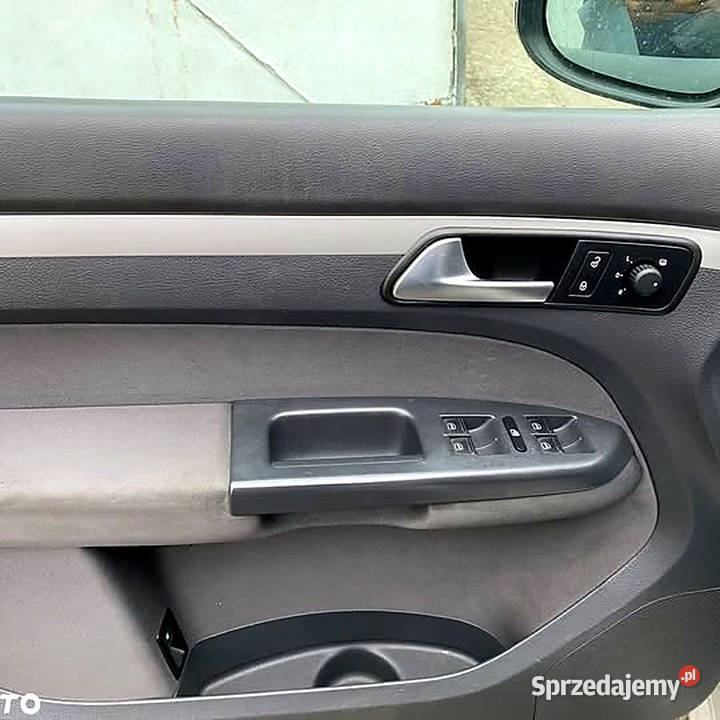 Volkswagen Touran 2014 16TDI Salon Polska Szczecin