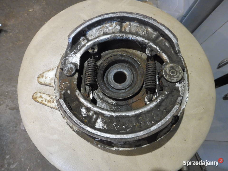 ZUNDDAP DB 200 ZDB DEKIEL KOLA TYLNEGO Drzycim