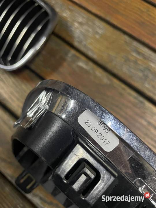 BMW E90 E91 E92 Nerka Atrapa Grill Prawa Lewa Mszana Górna