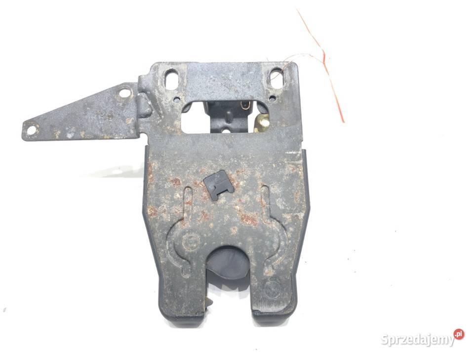 ZAMEK KLAPY TYŁ BMW E39 Hatchback 8168892 9503 osobowe