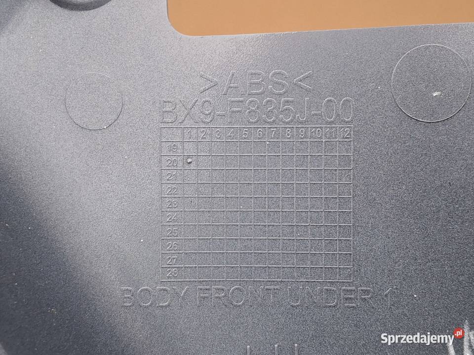 YAMAHA TRICITY 300 OWIEWKA LEWA BOCZEK LEWY Bieleń