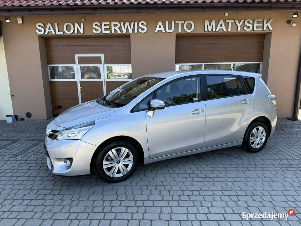 Toyota Verso 16 112 Klima Kamera Navi 7osobowy lakier metallic śląskie