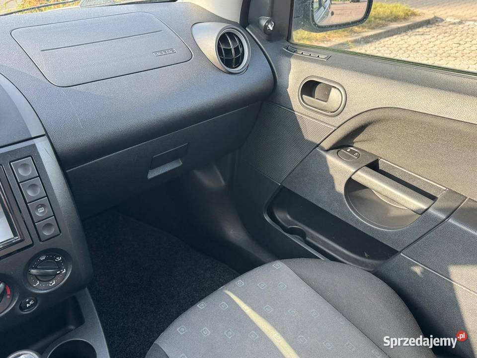 Ford Fiesta Mk6 z silnikiem 13 benzyna Poniatowice sprzedam