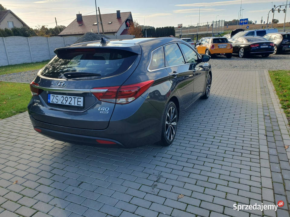 Hyundai i40 17crdi 140 Automat Bixenon Ledy Navi Strobice