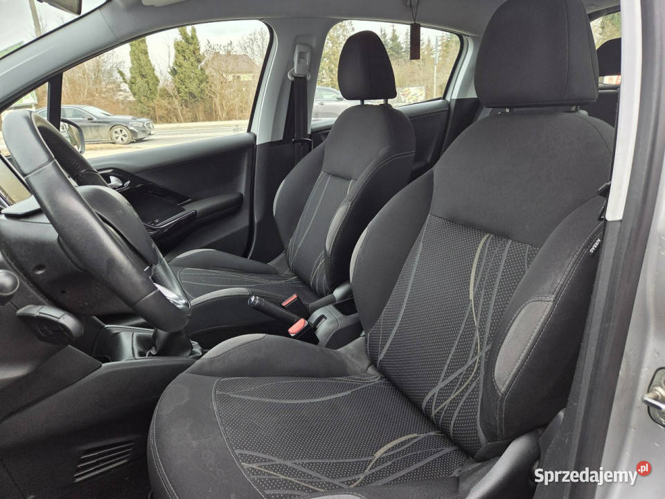 Peugeot 208 12 82 Benzyna Salon I właś Bełchatów