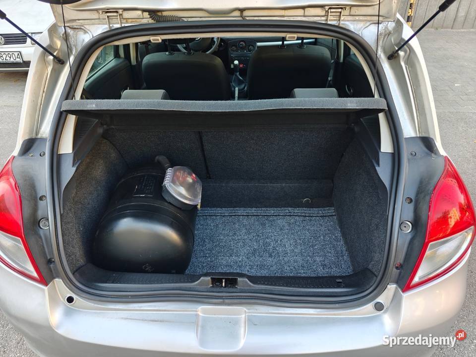 Renault Clio III 12 mazowieckie Radom