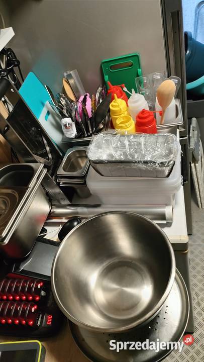 Przyczepa gastronomiczna wyposażona woddfood Zielona Góra