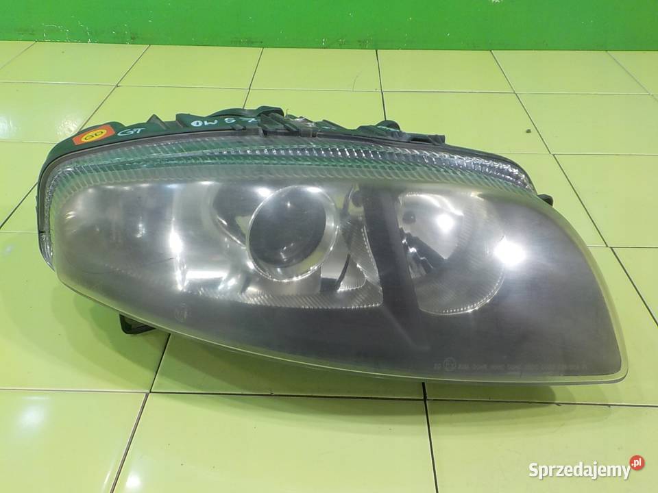 ALFA ROMEO GT 20 JTS 07r 3D XENON lampa prawa