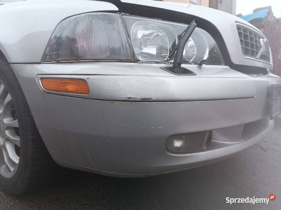Volvo V40 S40 zderzak przód przedni 32952 Karoseria Częstochowa