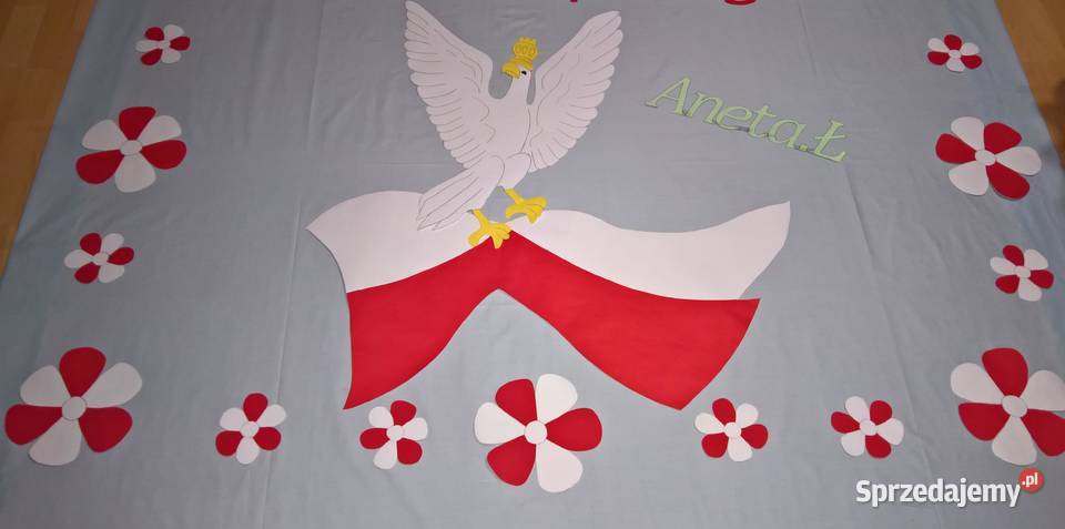 Dekoracje na Święto 3 Maja z brystolu Ryki