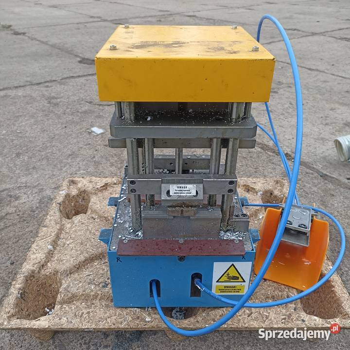 Wykrojnik wielofunkcyjny T1K61601