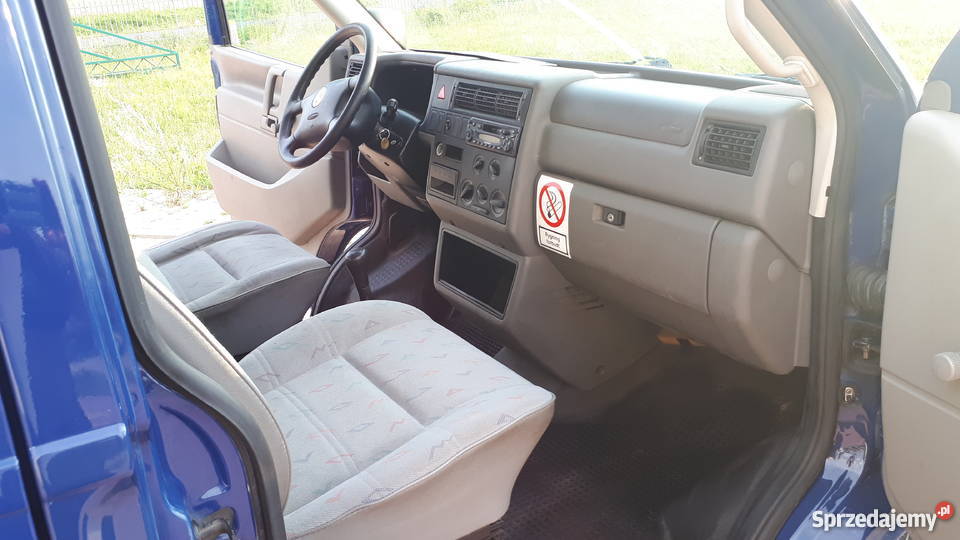 Transporter T4 z wojskaserwisowany Transporter kujawsko-pomorskie Wąbrzeźno