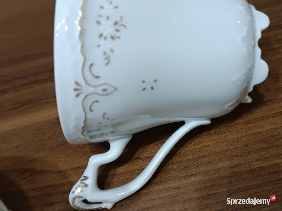 Stare białe filizanki Porcelana i szkło Porcelana i szkło Gorlice