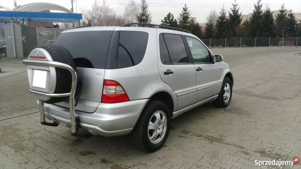 Na sprzedaż Mercedes ML 270 srebrny wspomaganie kierownicy Rybnik