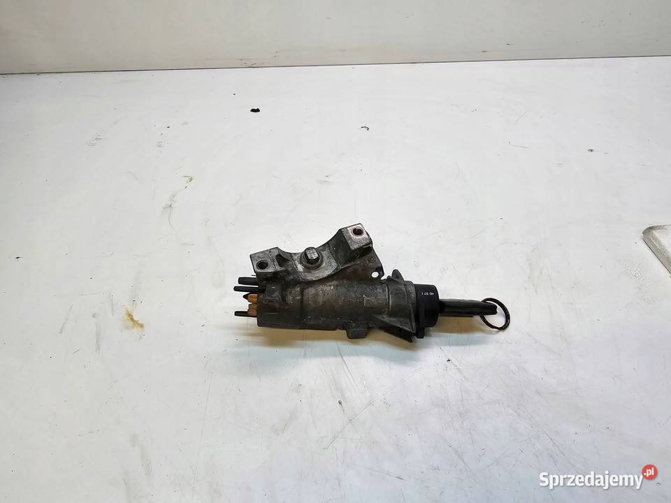 STACYJKA Z KLUCZYKIEM AUDI A4 B5 VW 4B0905851B osobowe Przystajń