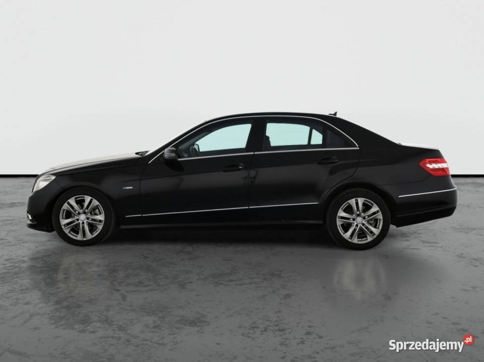 Mercedes E E 220 CDI Rok produkcji 2009 Piaseczno
