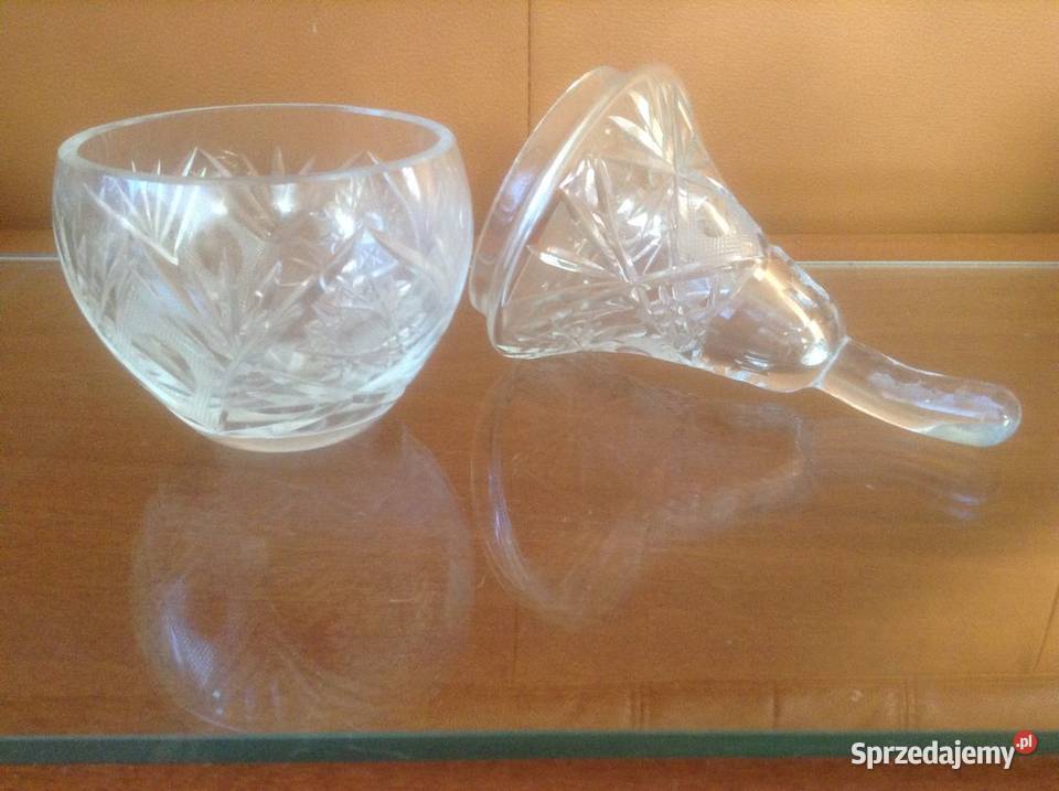 Bombonierka kryształowa z lat 80 opolskie