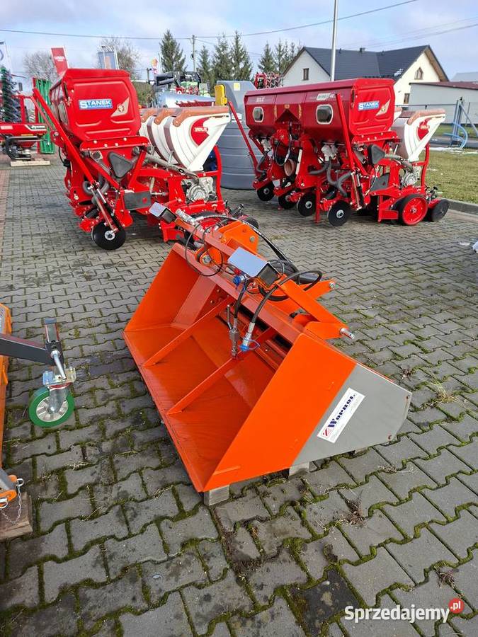 Posypywarka opadowa samozaładowcza 12m Pozostałe Posądza