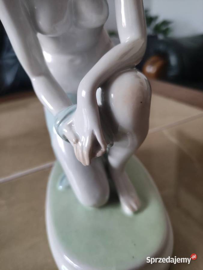 Węgierska Porcelana Zsolnay Akt Kobiecy Janów Lubelski