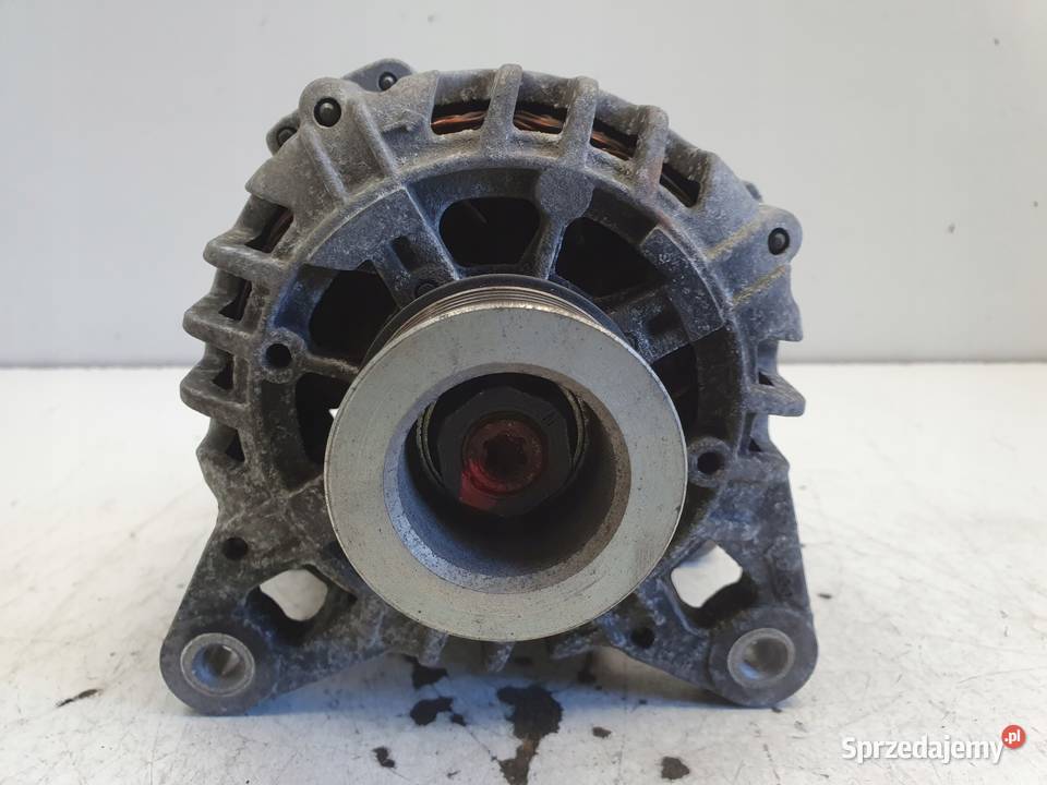 Renault Clio III 12 16V ALTERNATOR 8200654541C