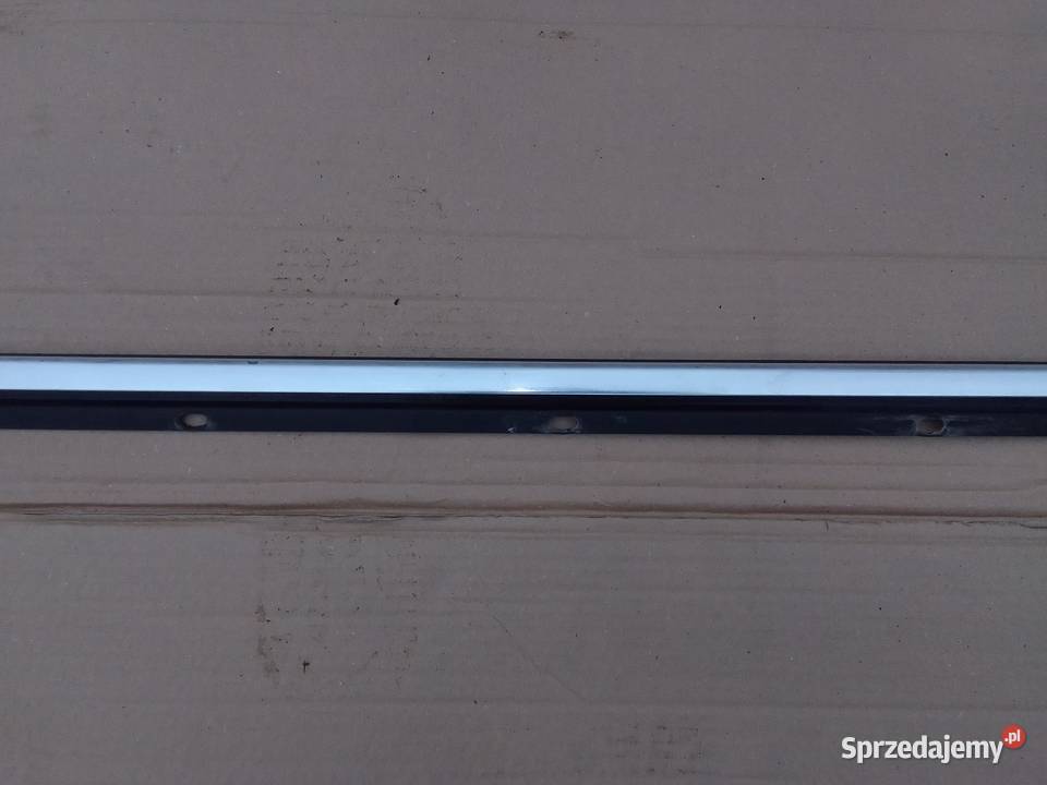 Listwa ogarniająca VW1K5839475B Nowa Jastrząbka sprzedam